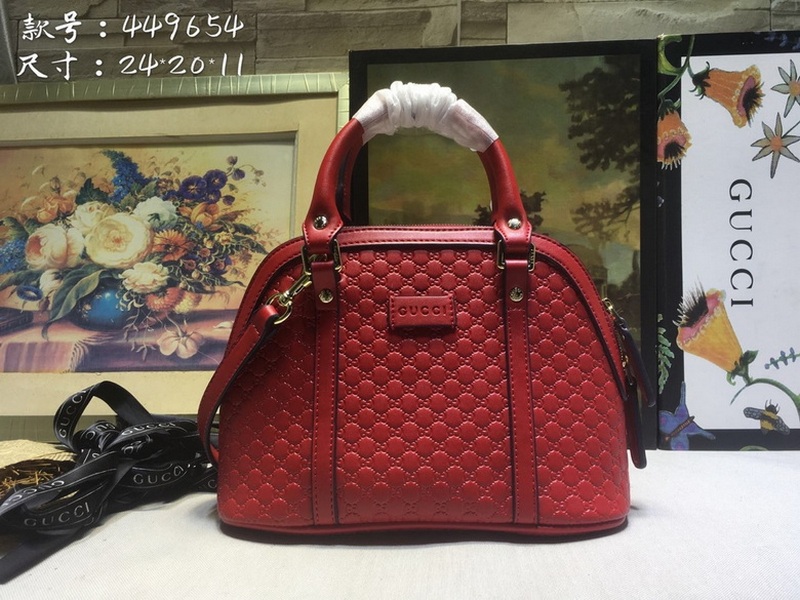 Gucci Handbags 888